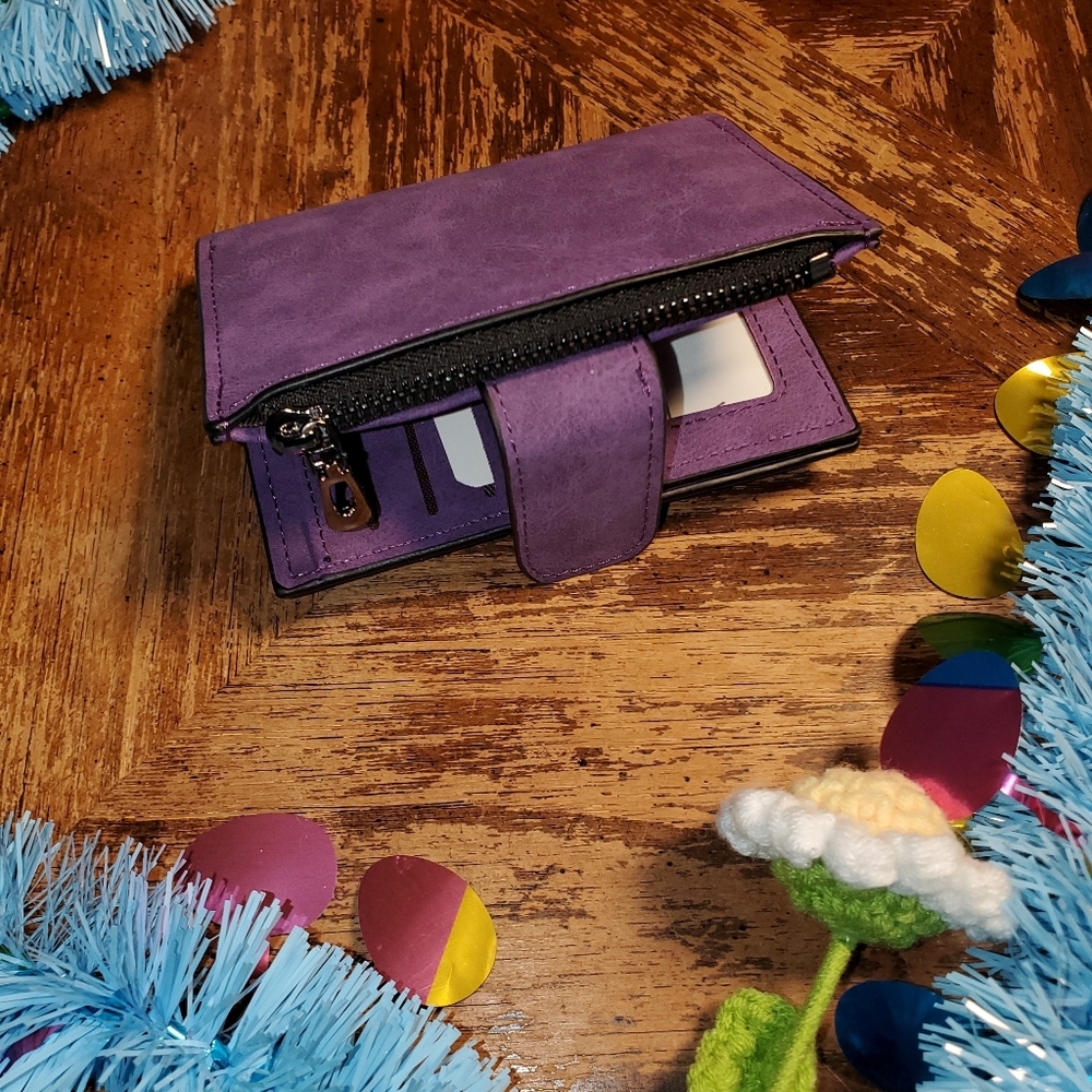Vibrant Purple Faux Leather Small Wallet - Picture 5 of 7